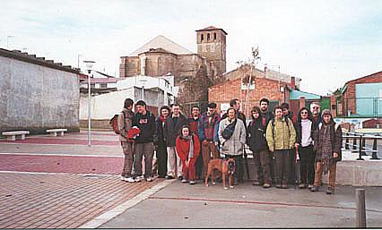 SS 2005 01 Foto del grupo en Villabáñez. Faltan Tato, Miguel Angel, Feli.