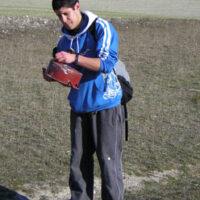 SS 2004 15 Miguel encontró una cazuela que después volaría.