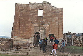 SS 1990 3 Ruinas del Castillo en las afueras de San Martín de V.