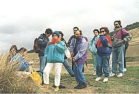 SS 1993 5 Un grupo en el descanso.