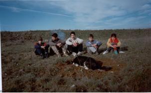 S 1999 8 Niños y Yuca.