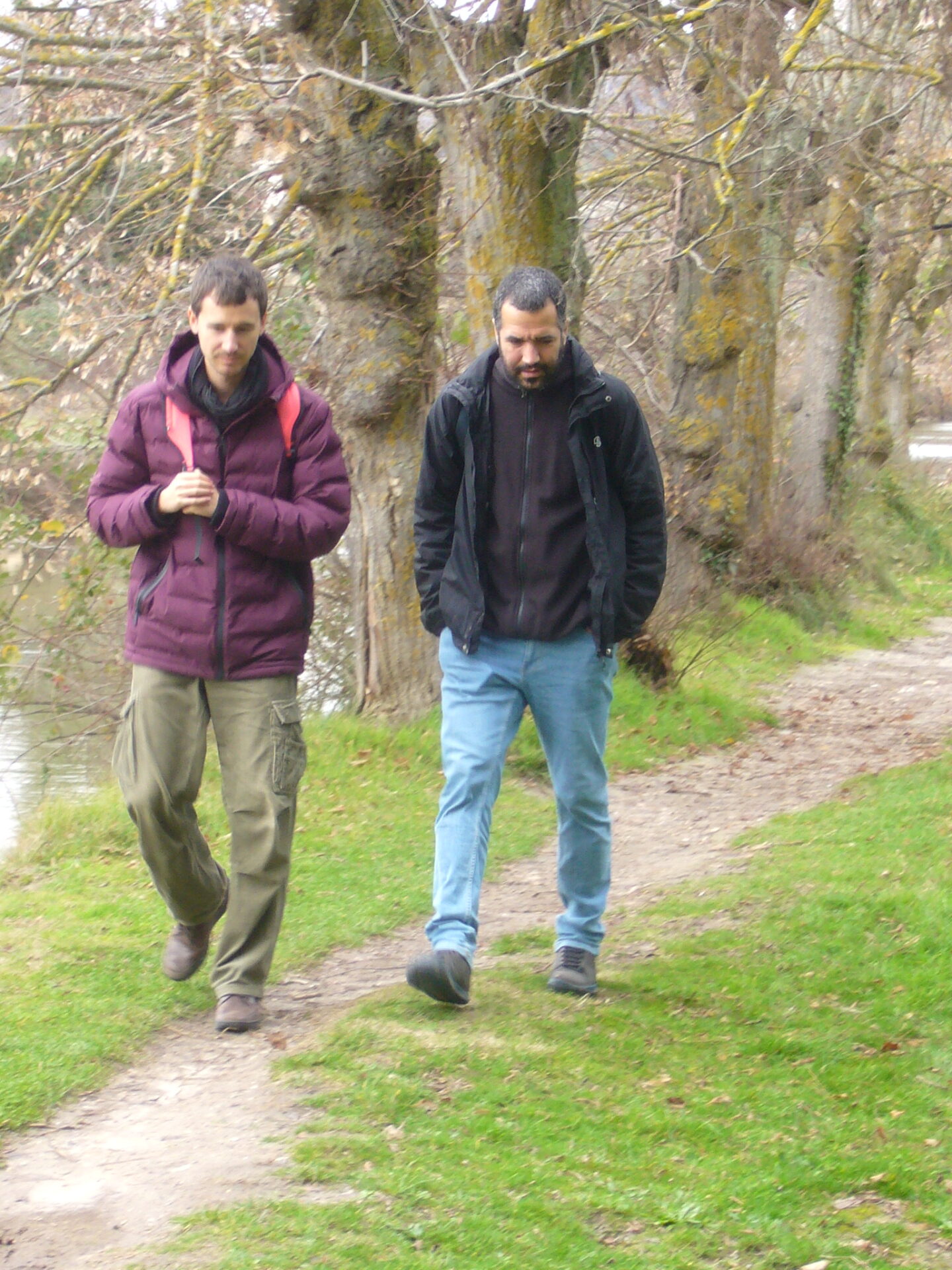 SS 2022 42 Pedro y Manuel llegando para la comida.