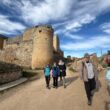 SS 2025 52 Otra foto junto al castillo.